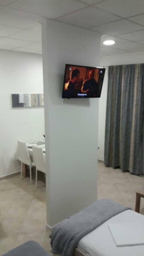 Apartment Smodlaka Dugopolje Bagian luar foto