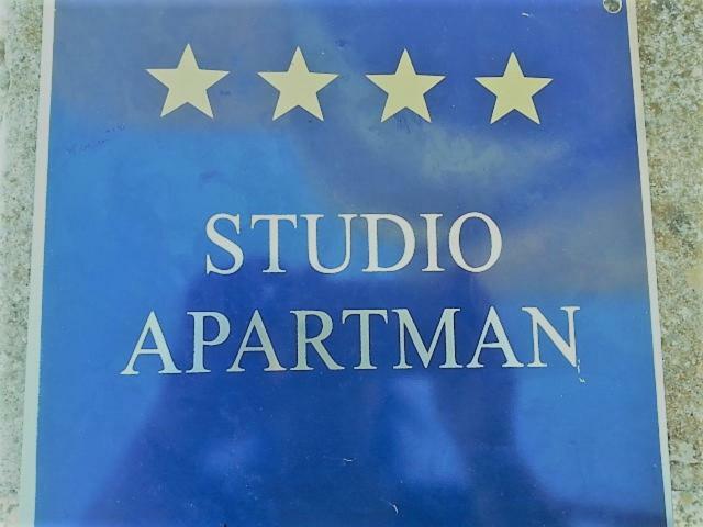 Apartment Smodlaka Dugopolje Bagian luar foto